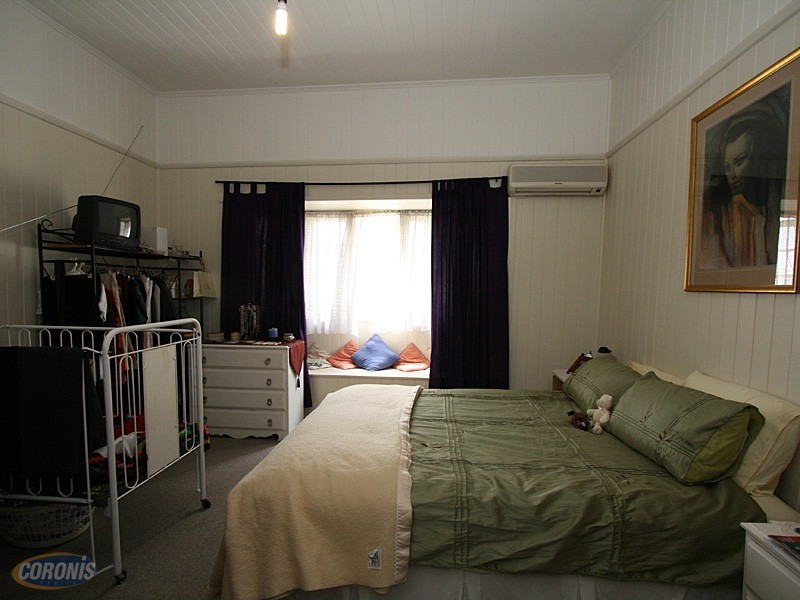 Holland Park West QLD 4121