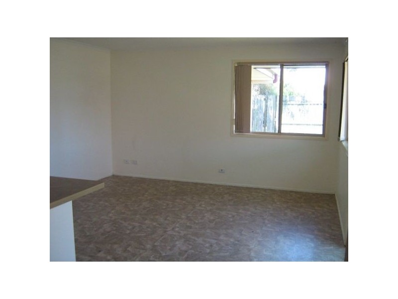 14 Bream Court, Sandstone Point QLD 4511