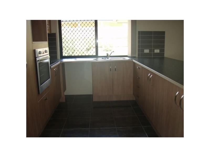 8 Paulette Court, Cashmere QLD 4500