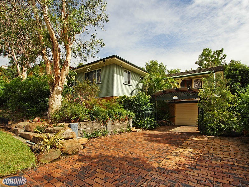 Arana Hills QLD 4054