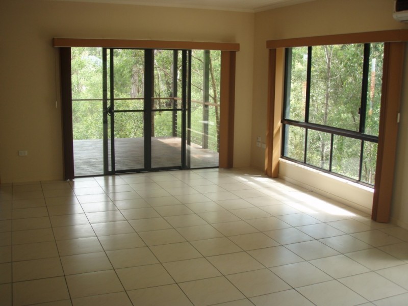 5 Talisman Court, Eatons Hill QLD 4037