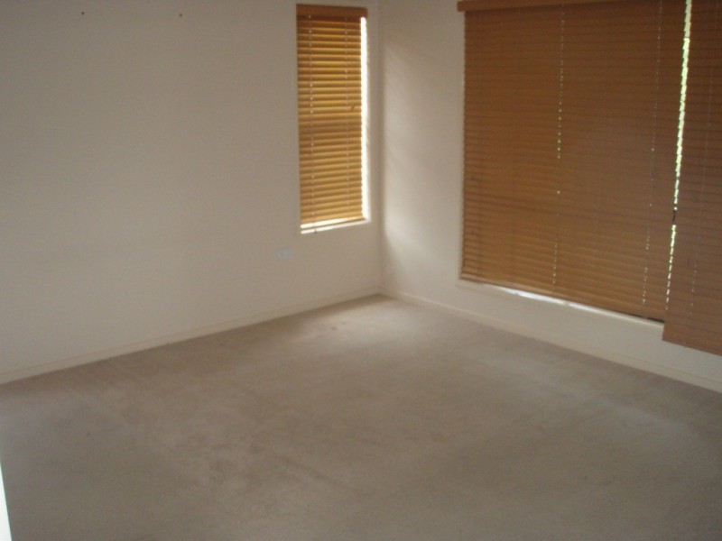 5 Talisman Court, Eatons Hill QLD 4037