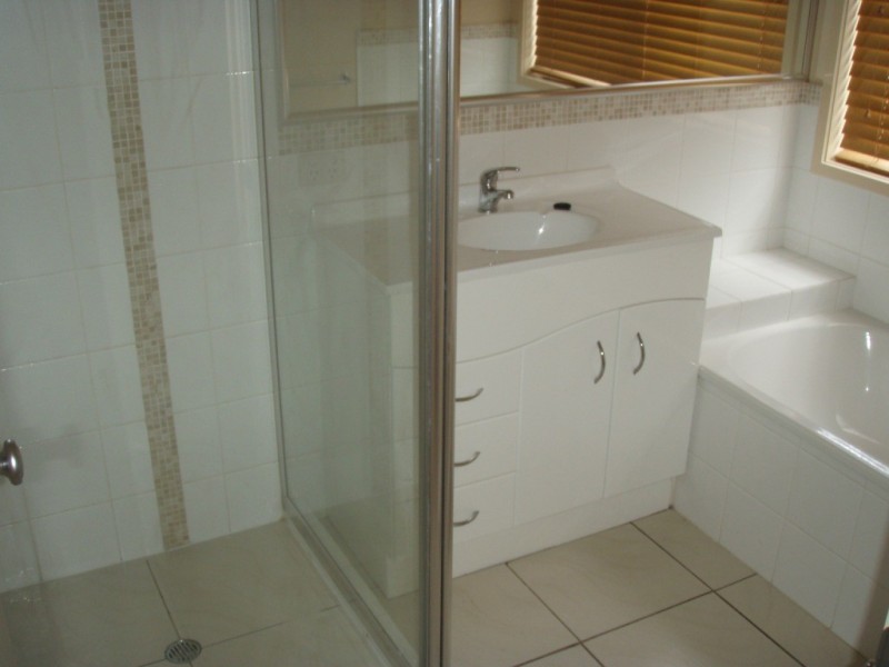 5 Talisman Court, Eatons Hill QLD 4037