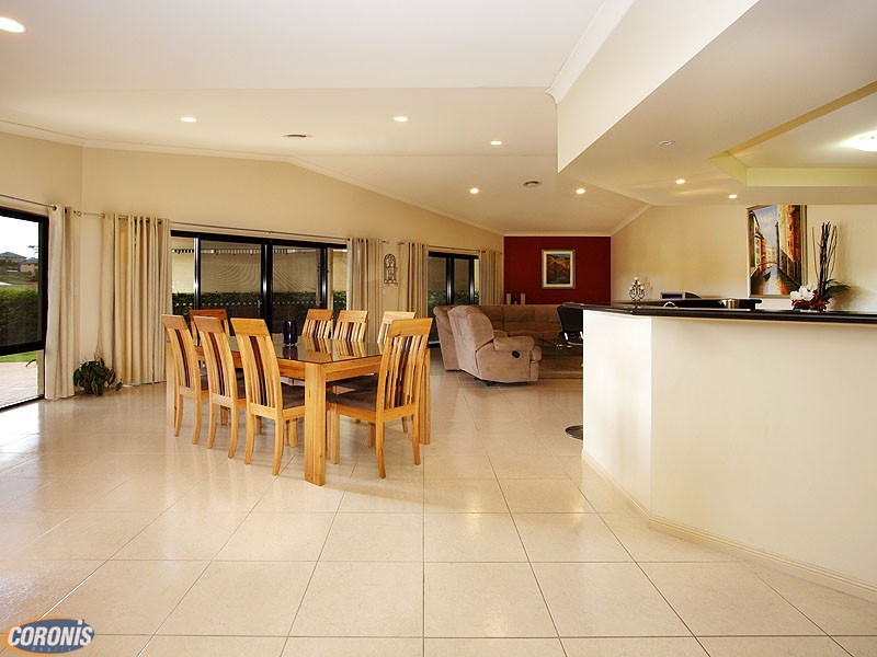 Eatons Hill QLD 4037