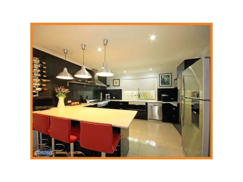 14 Blaxland Place, Narangba QLD 4504