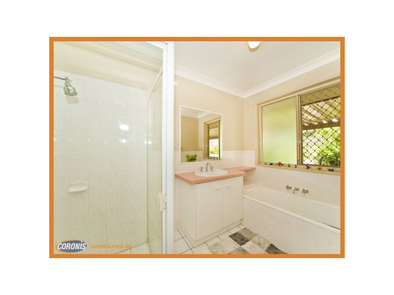 5 Guava Place, Narangba QLD 4504