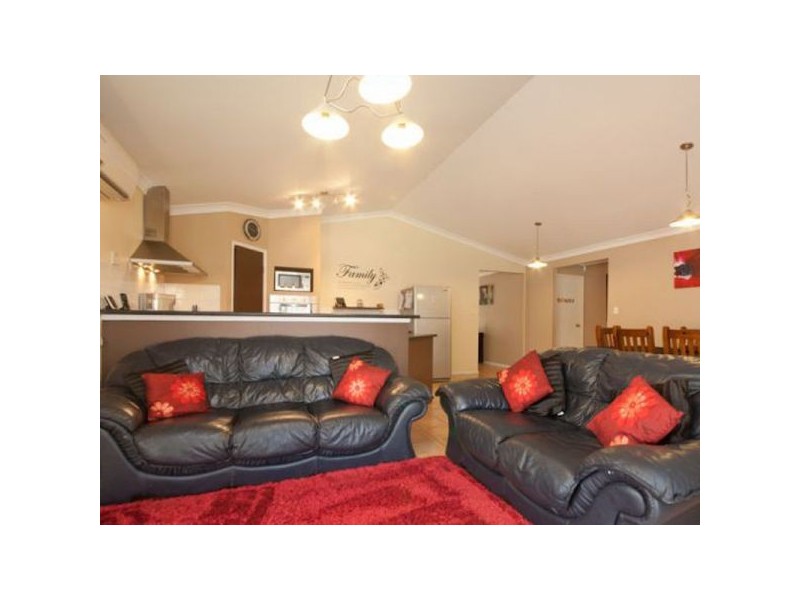 19 Whitfield Court, Narangba QLD 4504