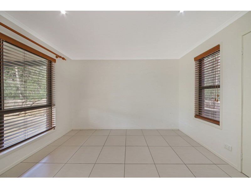1040 Oakey Flat Road, Narangba QLD 4504