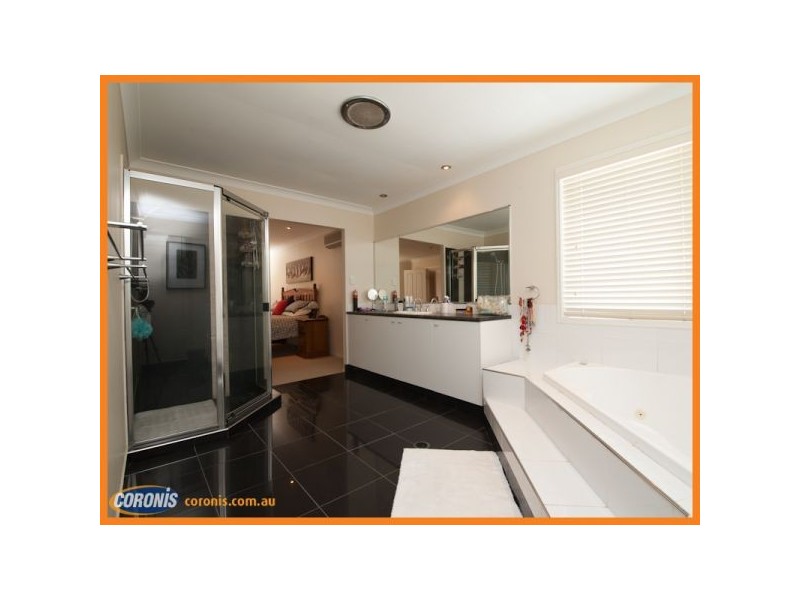 6 Grace Mac Court, Narangba QLD 4504
