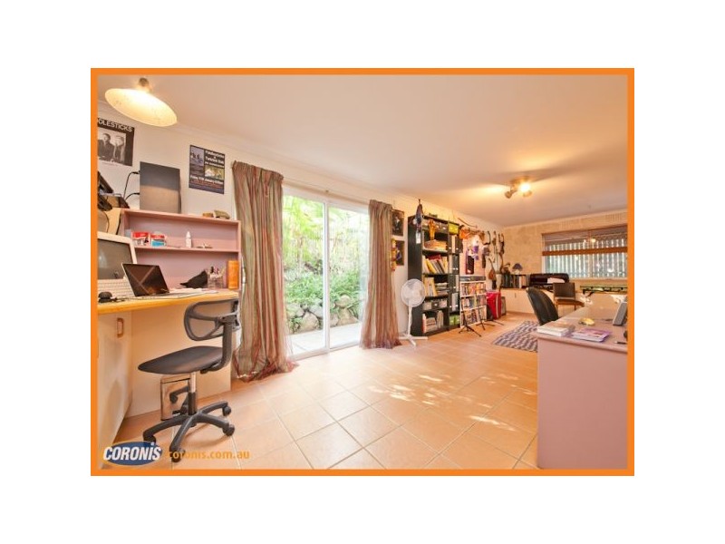 13 Glenross Place, Narangba QLD 4504