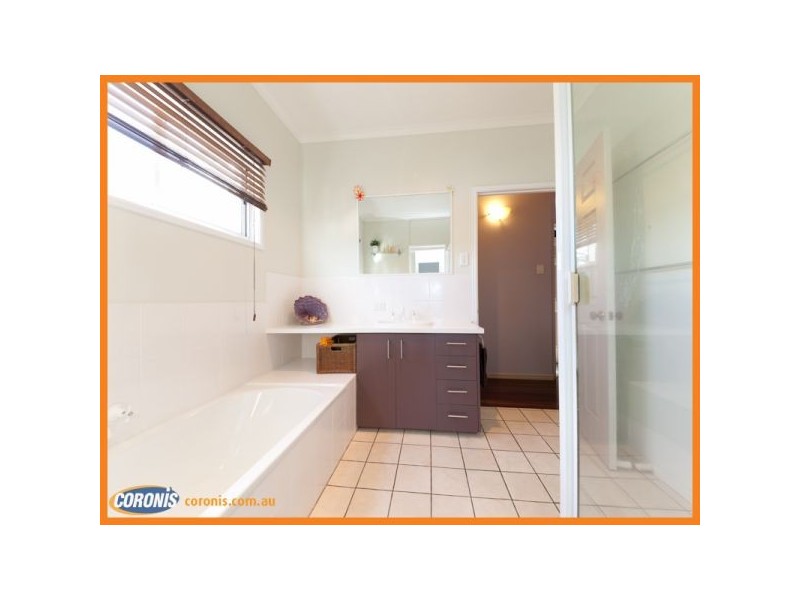 13 Glenross Place, Narangba QLD 4504