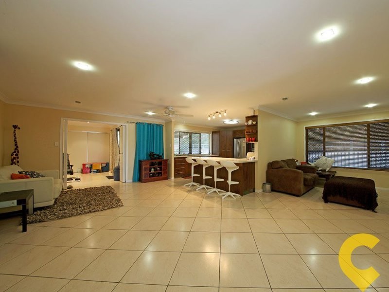 25 Lookout Place, Narangba QLD 4504