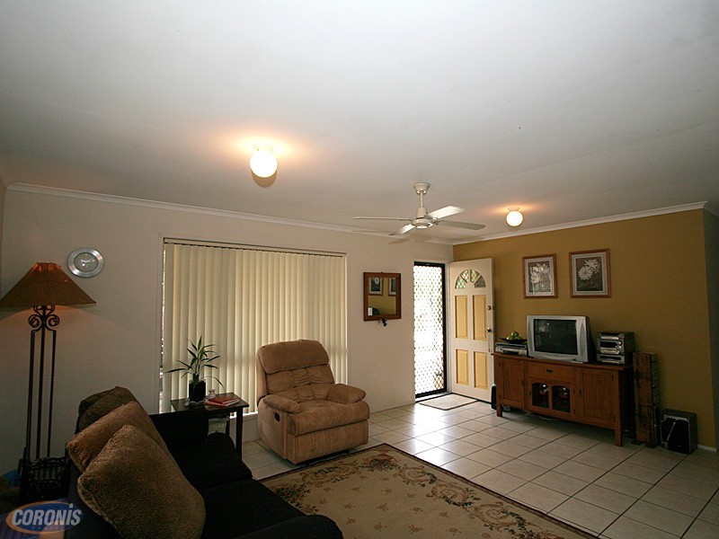 32 Olivia Drive, Kallangur QLD 4503