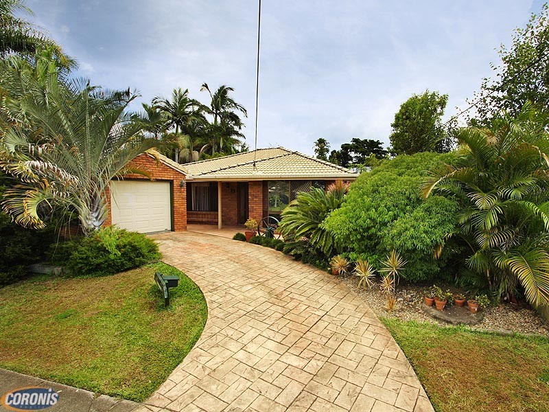 11 Kingfisher Street, Albany Creek QLD 4035