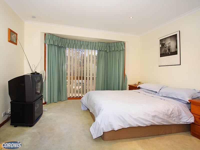 11 Kingfisher Street, Albany Creek QLD 4035