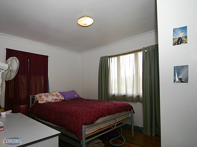 6 Aldren Street, Stafford Heights QLD 4053