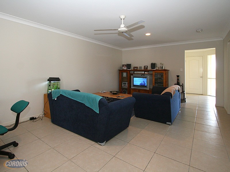 Rothwell QLD 4022