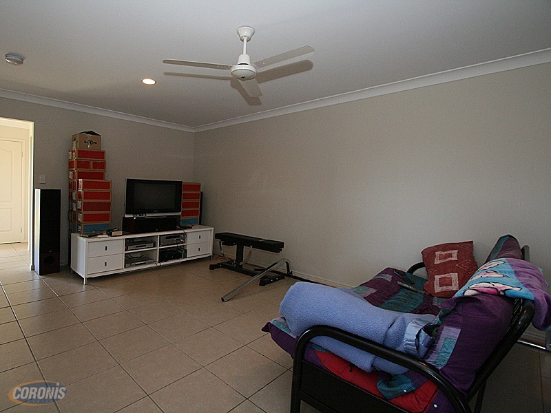 Rothwell QLD 4022