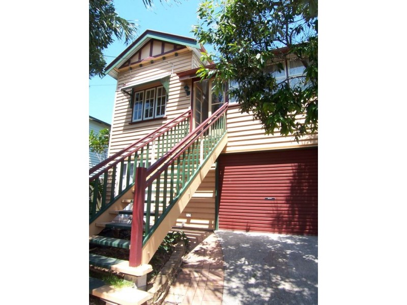 68 Lanham Avenue, Grange QLD 4051