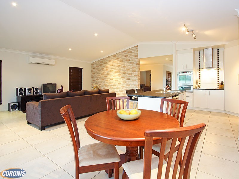 Warner QLD 4500