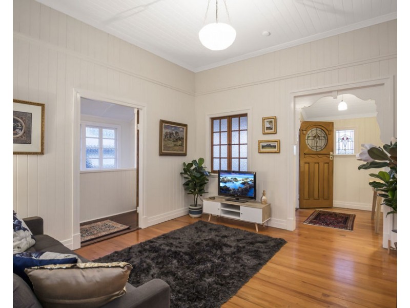 30 Mellor St, Kedron QLD 4031