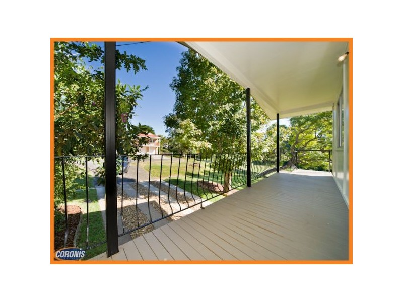 17 Kemble Street, Clayfield QLD 4011