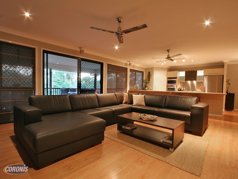 Arana Hills QLD 4054