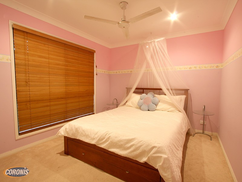 Arana Hills QLD 4054