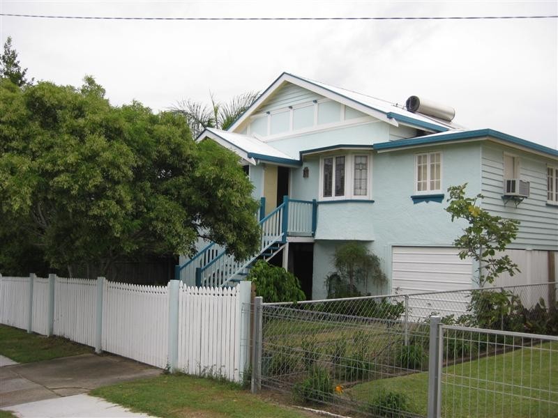 12 Crawford Avenue, Stafford QLD 4053