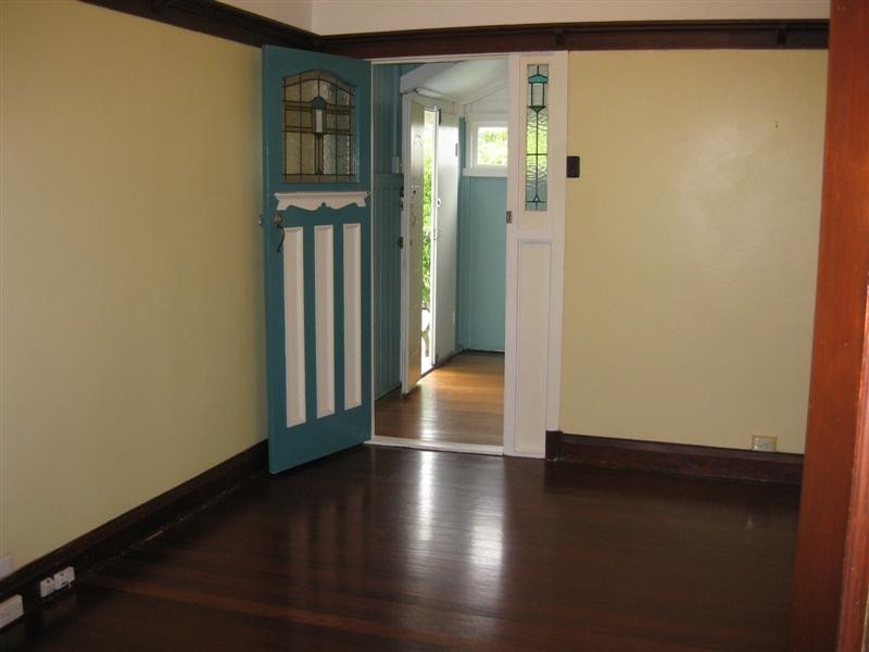 12 Crawford Avenue, Stafford QLD 4053