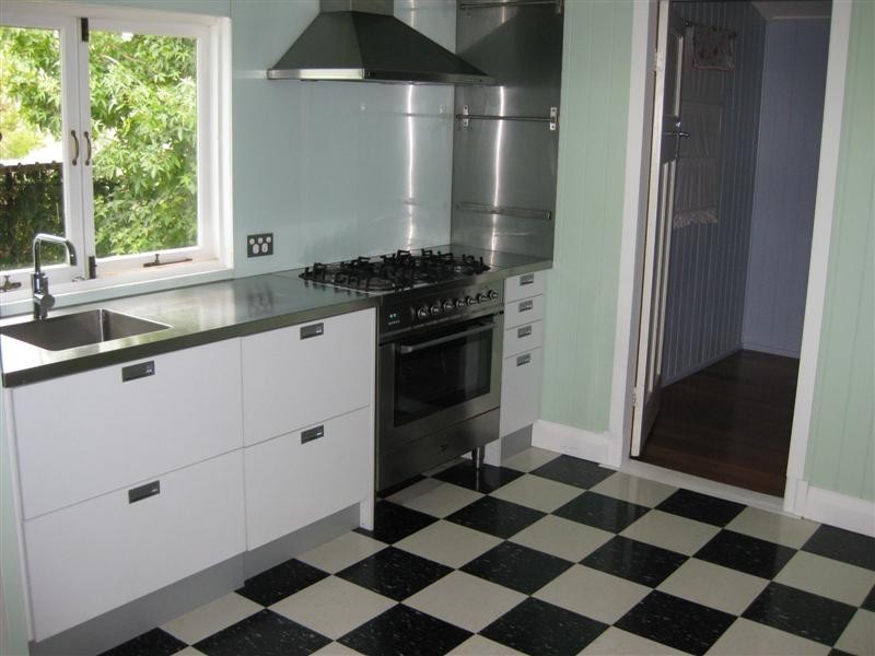 12 Crawford Avenue, Stafford QLD 4053