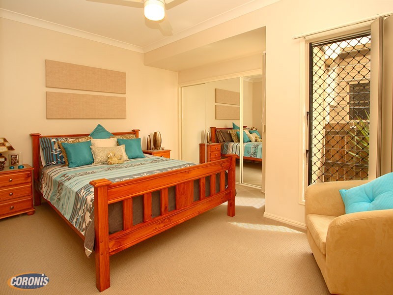 8 Brennan Road, Scarborough QLD 4020