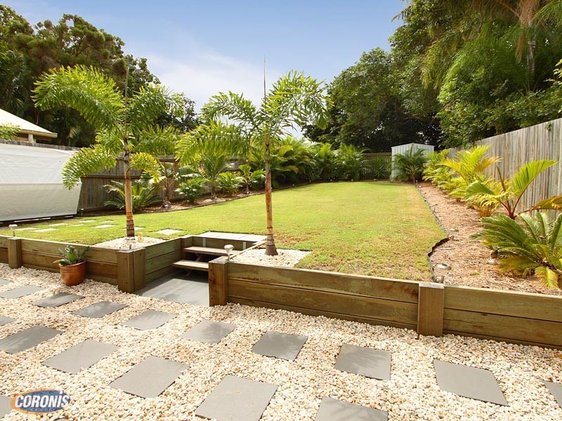 8 Brennan Road, Scarborough QLD 4020