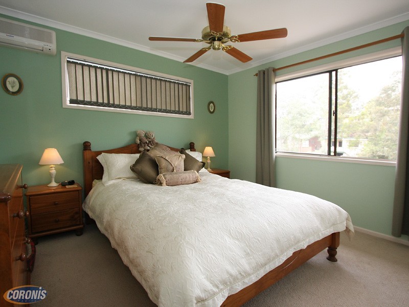 Arana Hills QLD 4054