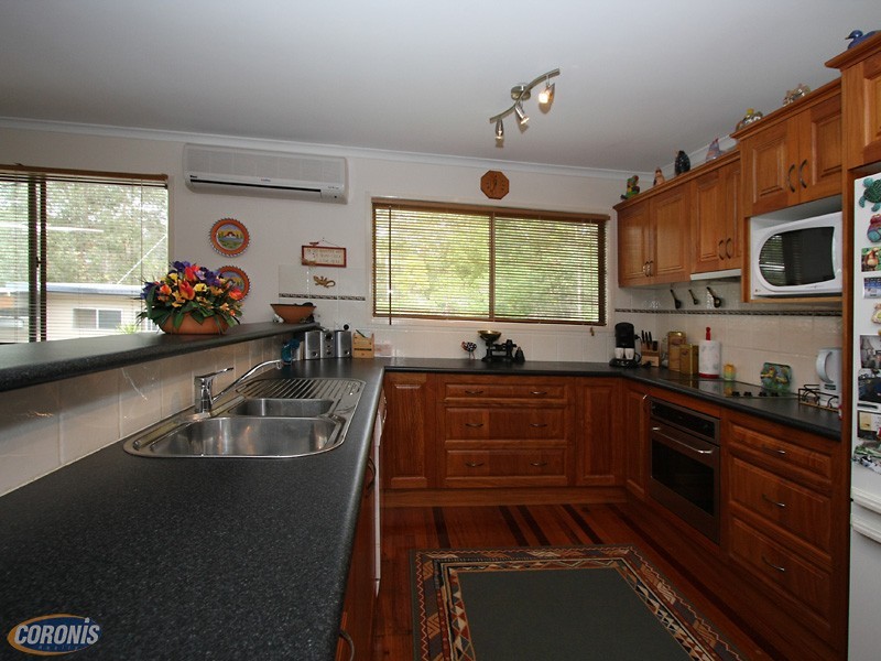 Arana Hills QLD 4054