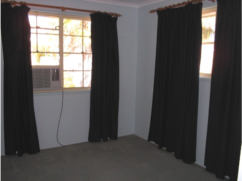 30 Ustinov Crescent, Mcdowall QLD 4053