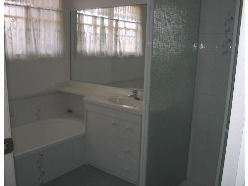 30 Ustinov Crescent, Mcdowall QLD 4053