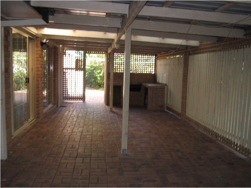 30 Ustinov Crescent, Mcdowall QLD 4053