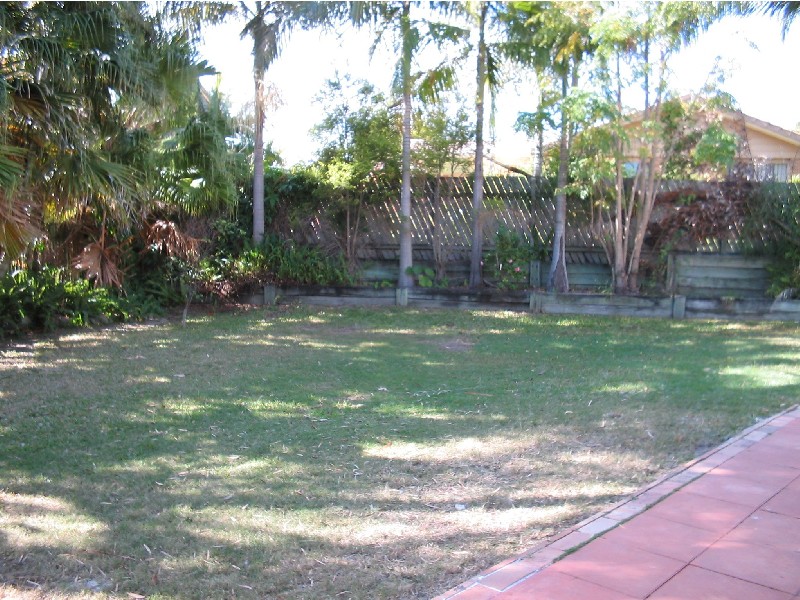 30 Ustinov Crescent, Mcdowall QLD 4053