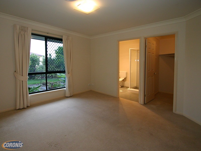 Arana Hills QLD 4054