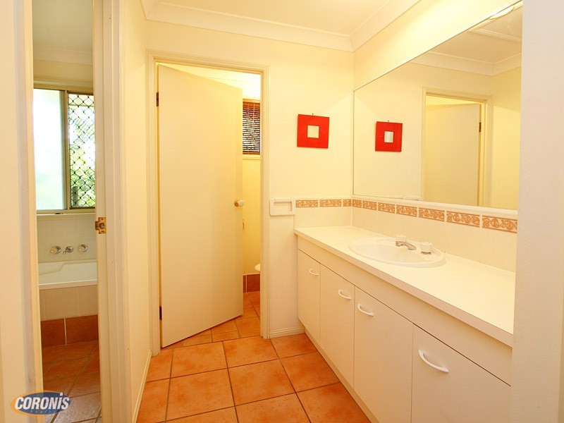 2 Greene Street, Rothwell QLD 4022