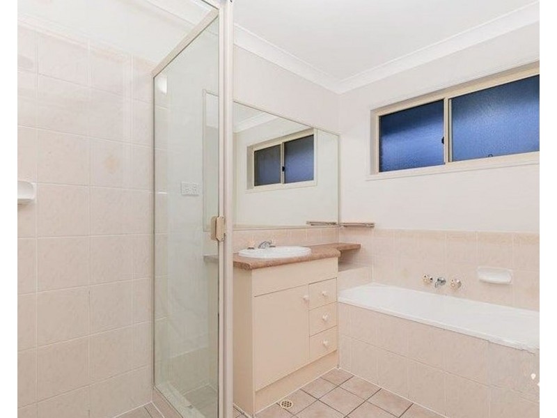 10 Waratah way, Morayfield QLD 4506