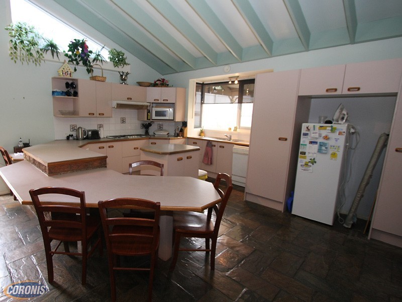 6 Diss Court, Albany Creek QLD 4035