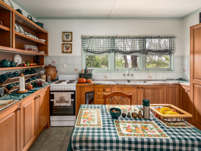 83 Narellan Street, Arana Hills QLD 4054