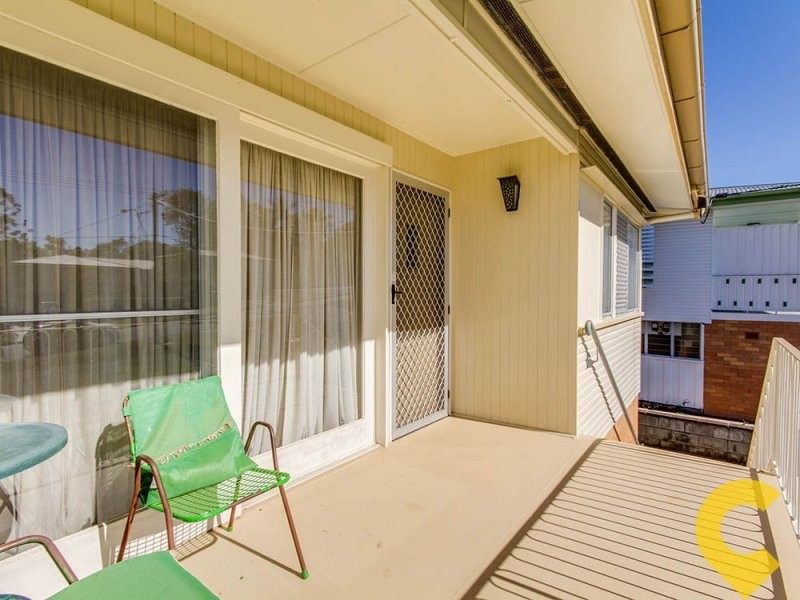 27 Narellan Street, Arana Hills QLD 4054