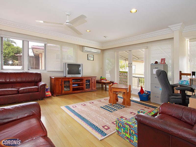 Ferny Hills QLD 4055