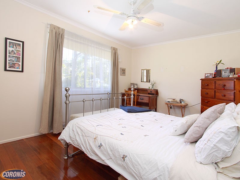 Arana Hills QLD 4054