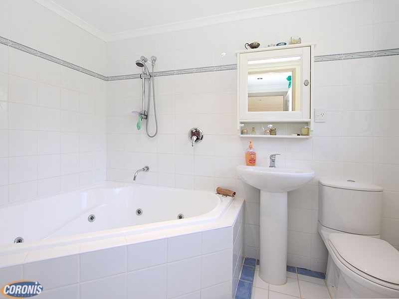 Arana Hills QLD 4054