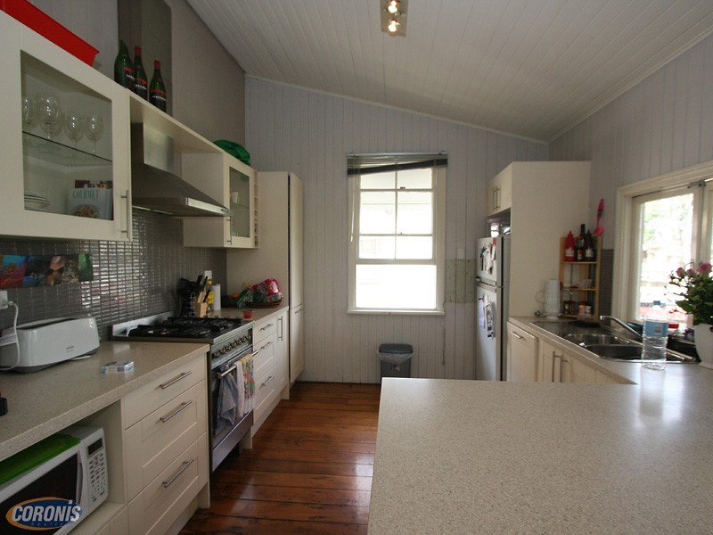 116 Albion Road, Windsor QLD 4030