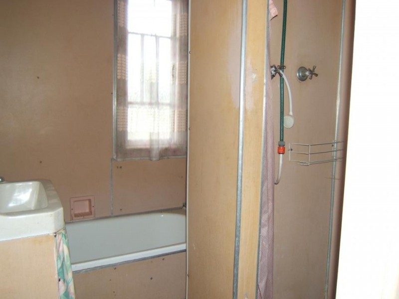 1 Seeney Street, Zillmere QLD 4034